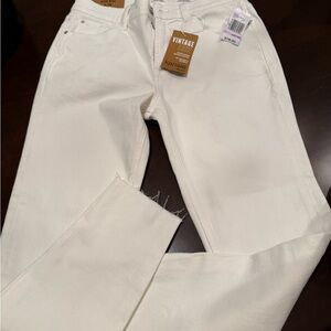 Kensie Vintage White Jeans